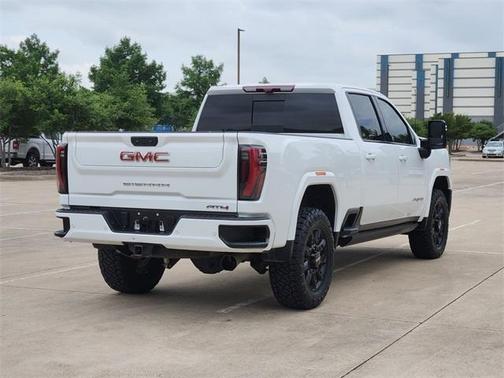 2024 GMC Sierra 2500 AT4