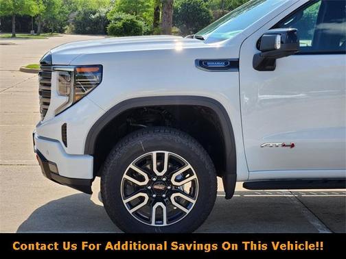2025 GMC Sierra 1500 AT4