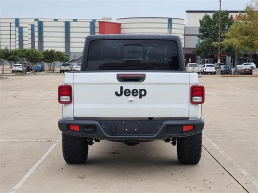 2023 Jeep Gladiator Sport