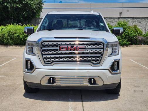 White Frost Tri-Coat 2019 GMC Sierra 1500 Denali