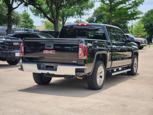 Onyx Black 2018 GMC Sierra 1500 SLT