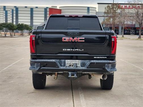 2024 GMC Sierra 2500 Denali