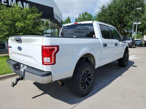 Oxford White 2017 Ford F-150 XLT
