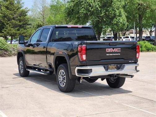 2025 GMC Sierra 2500 SLE