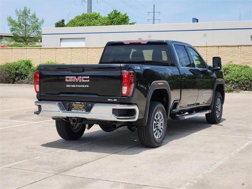 2025 GMC Sierra 2500 SLE