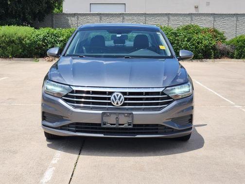 Platinum Gray Metallic 2019 Volkswagen Jetta 1.4T SE