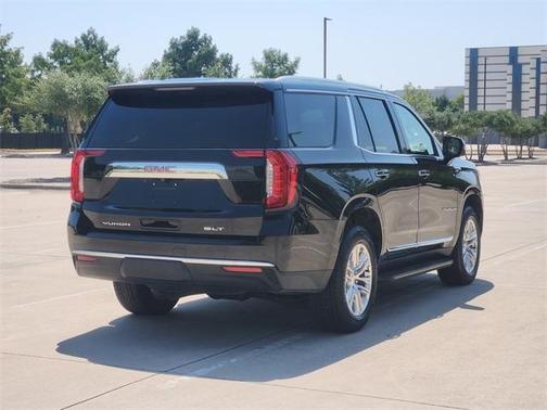 2022 GMC Yukon SLT