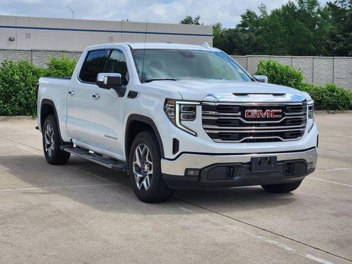 Summit White 2024 GMC Sierra 1500 SLT