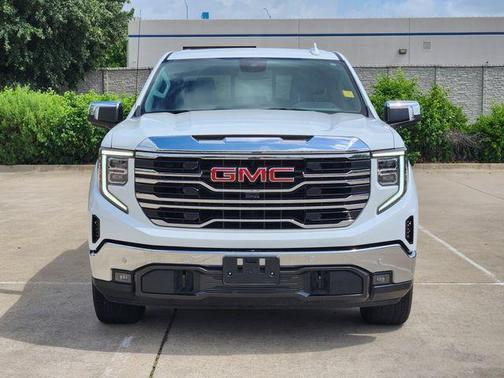 Summit White 2024 GMC Sierra 1500 SLT