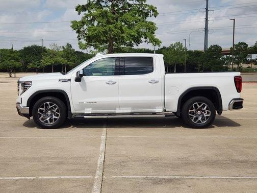 Summit White 2024 GMC Sierra 1500 SLT