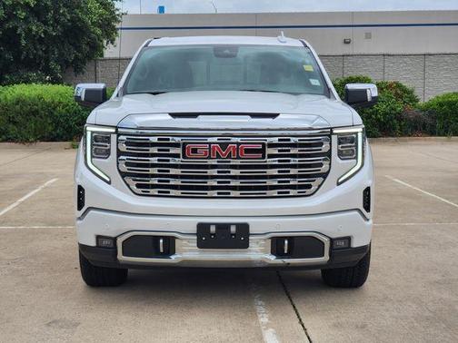 White Frost Tri-Coat 2024 GMC Sierra 1500 Denali