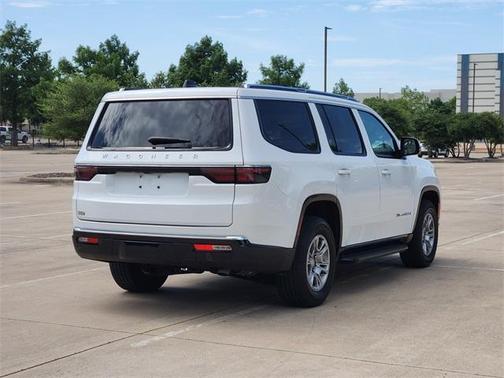 2024 Jeep Wagoneer Base