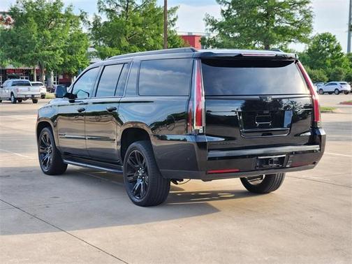 2020 Cadillac Escalade ESV Luxury