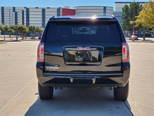 2017 GMC Yukon SLE