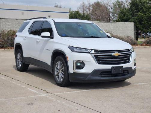 2022 Chevrolet Traverse LT Leather