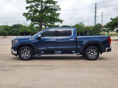 2022 GMC Sierra 1500 SLT