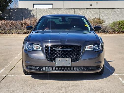 2021 Chrysler 300 Touring