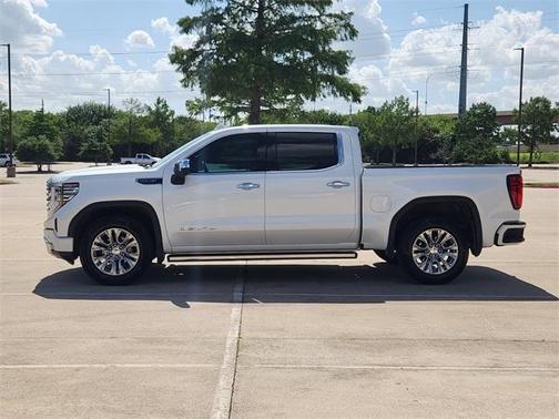 2023 GMC Sierra 1500 Denali