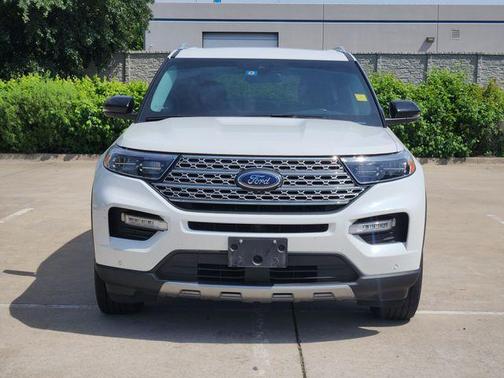 White Metallic 2021 Ford Explorer Limited