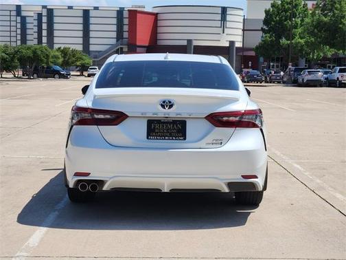 2021 Toyota Camry Hybrid XSE