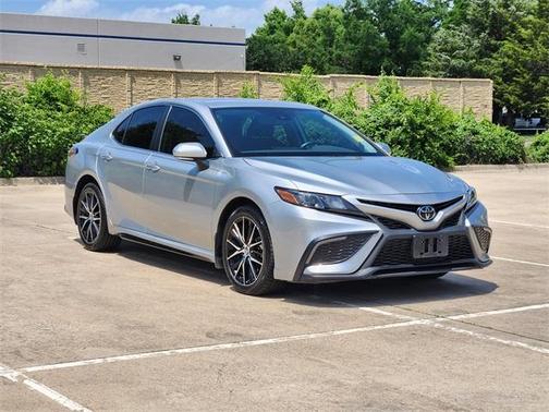 2022 Toyota Camry SE Nightshade