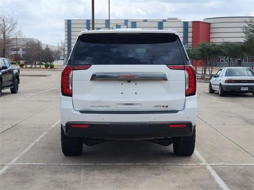 2021 GMC Yukon XL AT4