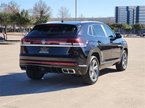 2024 Volkswagen Atlas Cross Sport 2.0T SEL R-Line