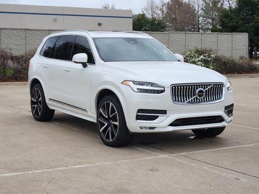 2023 Volvo XC90 B6 Plus 7-Seater