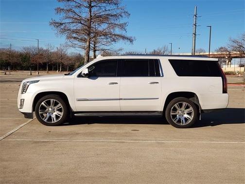 2016 Cadillac Escalade ESV Luxury