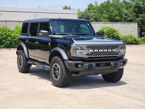Shadow Black 2023 Ford Bronco Badlands