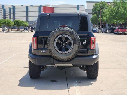 Shadow Black 2023 Ford Bronco Badlands