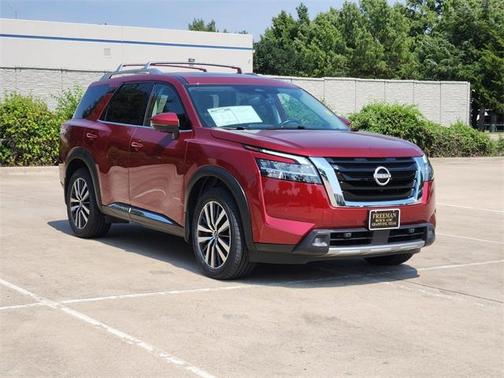 2022 Nissan Pathfinder Platinum