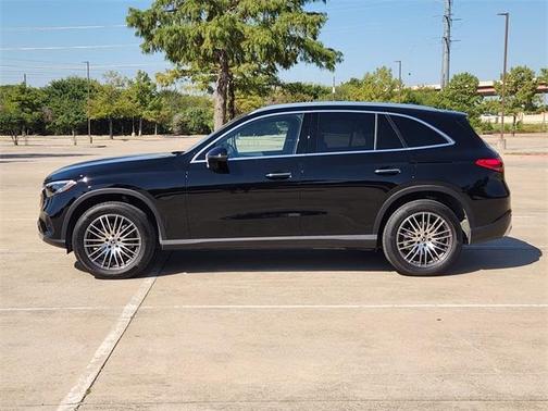 2025 Mercedes-Benz GLC 300 Base