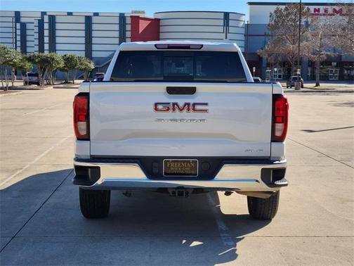 2024 GMC Sierra 1500 SLE