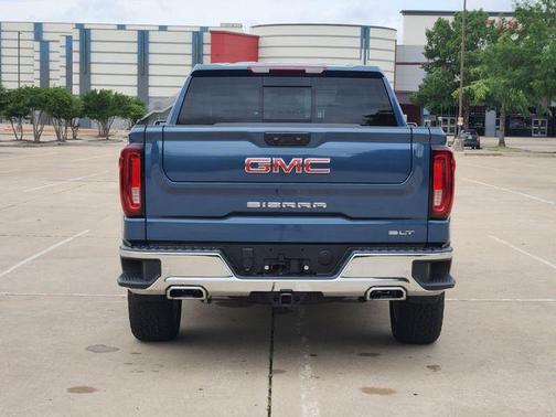 Metallic 2024 GMC Sierra 1500 SLT