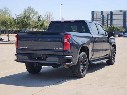 Northsky Blue Metallic 2022 Chevrolet Silverado 1500 Custom