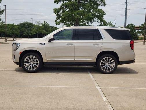 Beige Pearl Metallic 2021 GMC Yukon Denali
