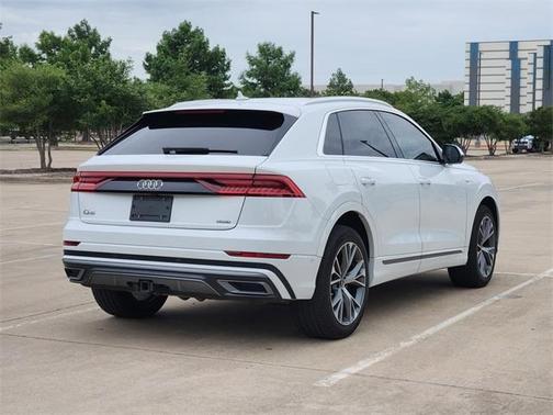 2021 Audi Q8 55 Prestige