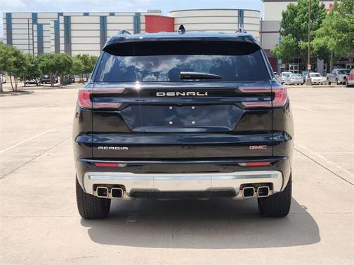2024 GMC Acadia Denali