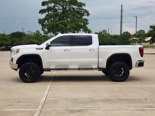 White Frost 2022 GMC Sierra 1500 Limited SLT