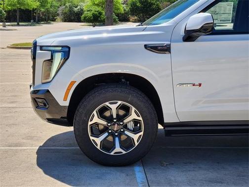 2025 GMC Yukon AT4