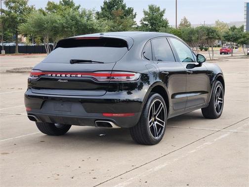 2021 Porsche Macan Base
