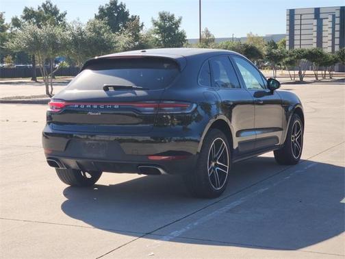 2021 Porsche Macan Base