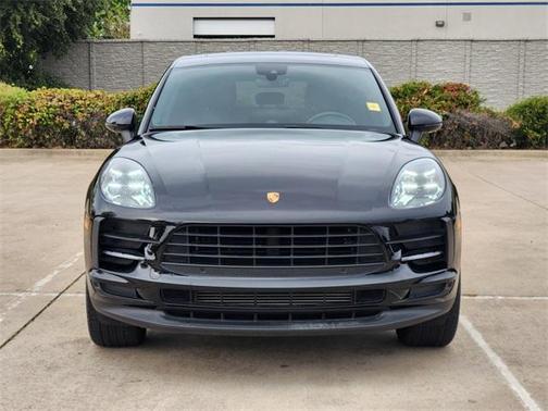 2021 Porsche Macan Base