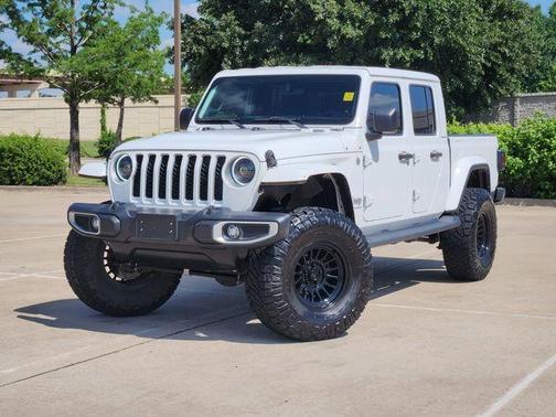 Bright White Clearcoat 2023 Jeep Gladiator Overland