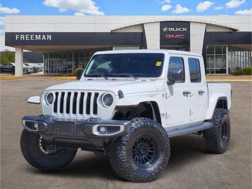 Bright White Clearcoat 2023 Jeep Gladiator Overland