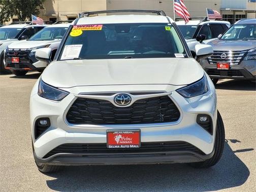 2024 Toyota Highlander LE