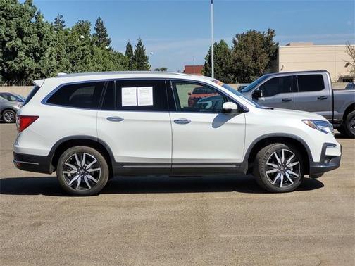 2022 Honda Pilot Touring 7-Passenger
