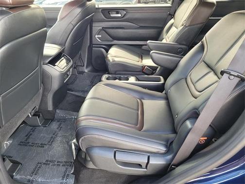 2025 Nissan Armada SL