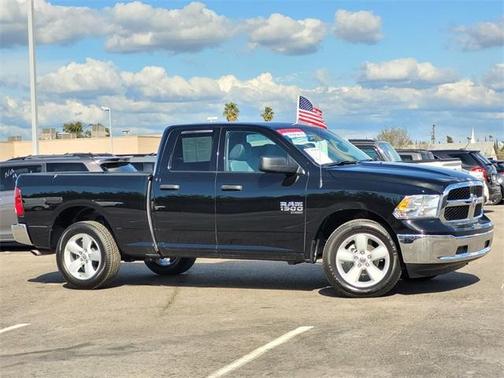 2024 RAM 1500 Classic SLT